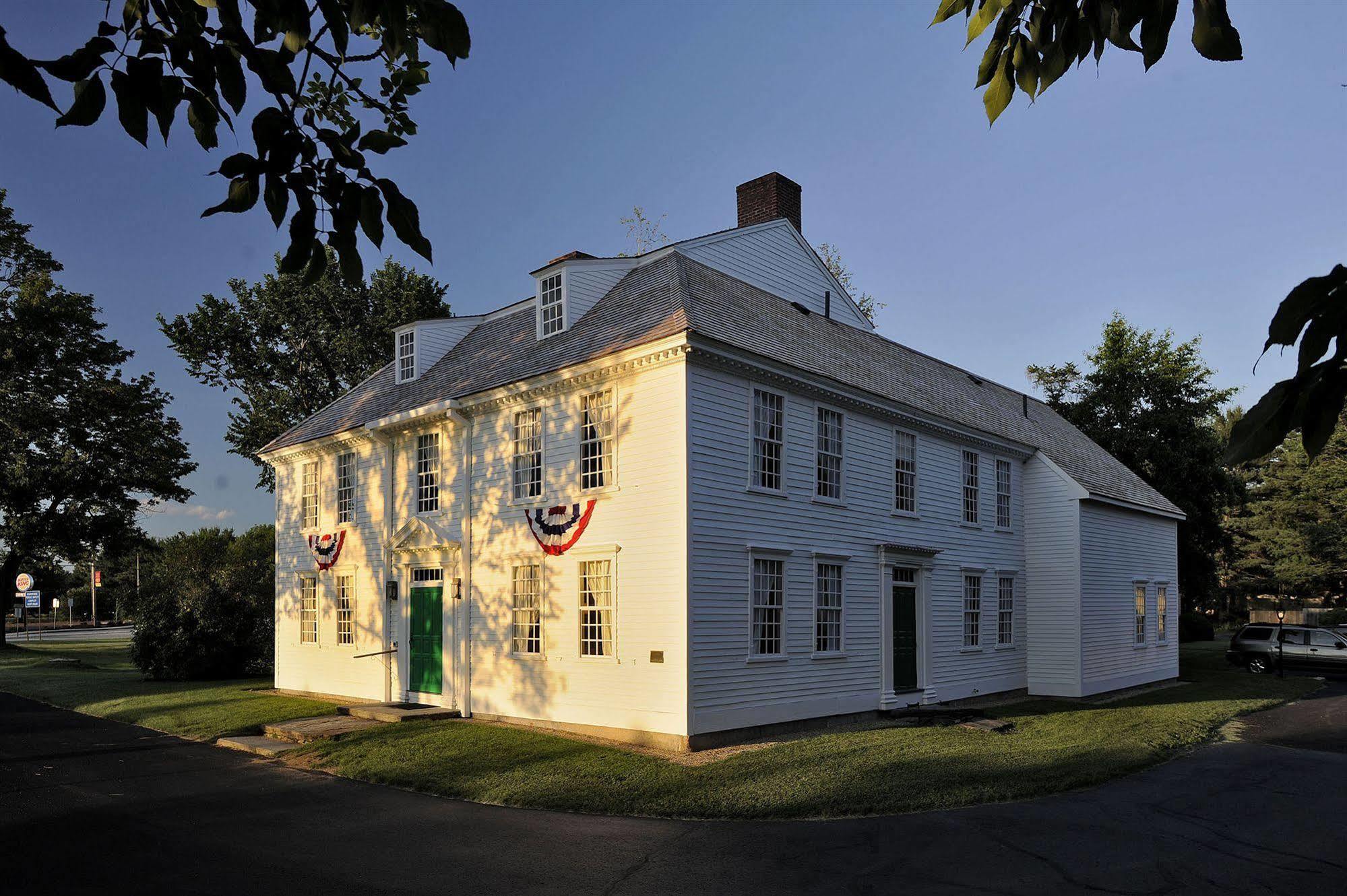 Old Sturbridge Inn & Reeder Family Lodges Luaran gambar